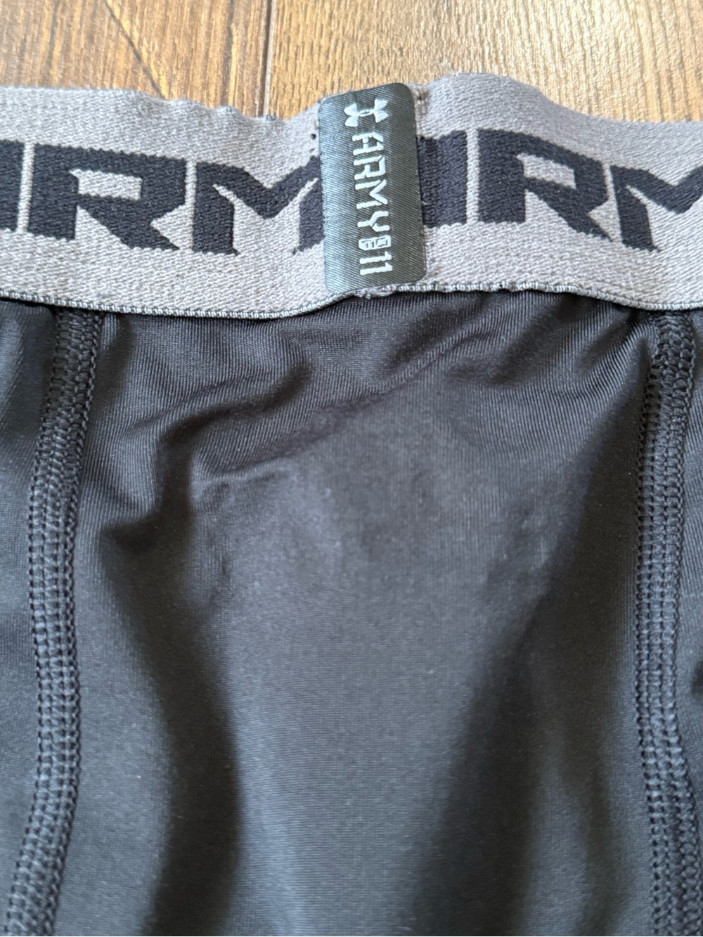 Under Armour Black and Gray Youth Large Compression Leggings Neon Green Logo - Picture 6 of 7
